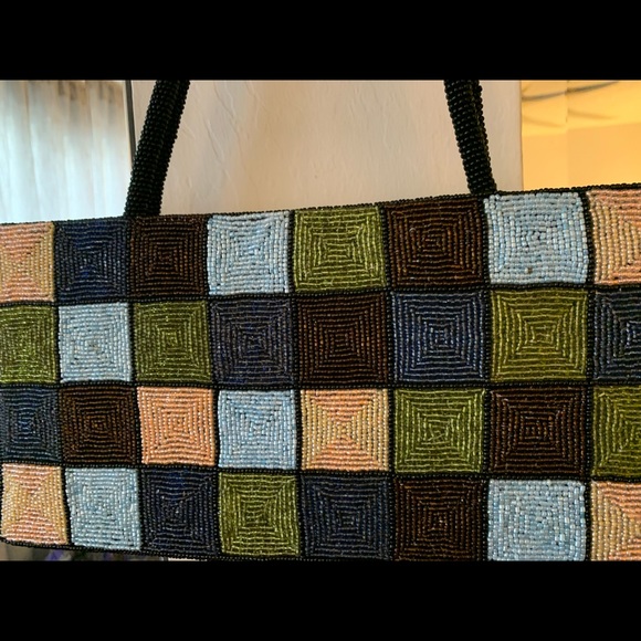 Beautiful Beaded Handbag - Picture 3 of 5